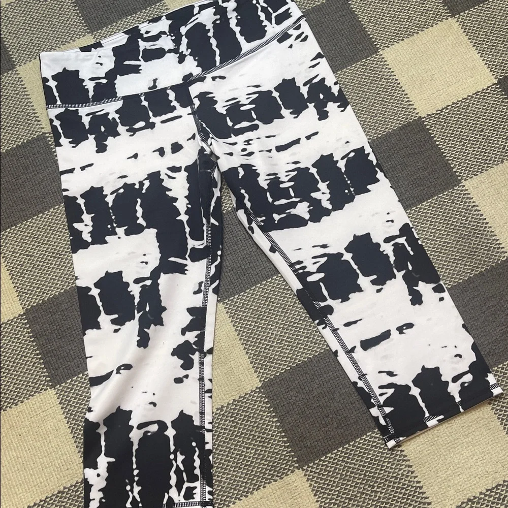 ALO Yoga lightly worn